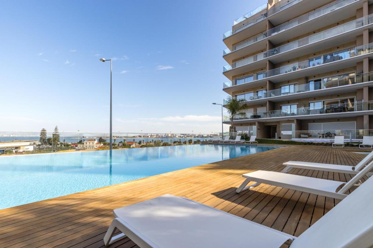 Villa Famille Seixal  Exterior photo
